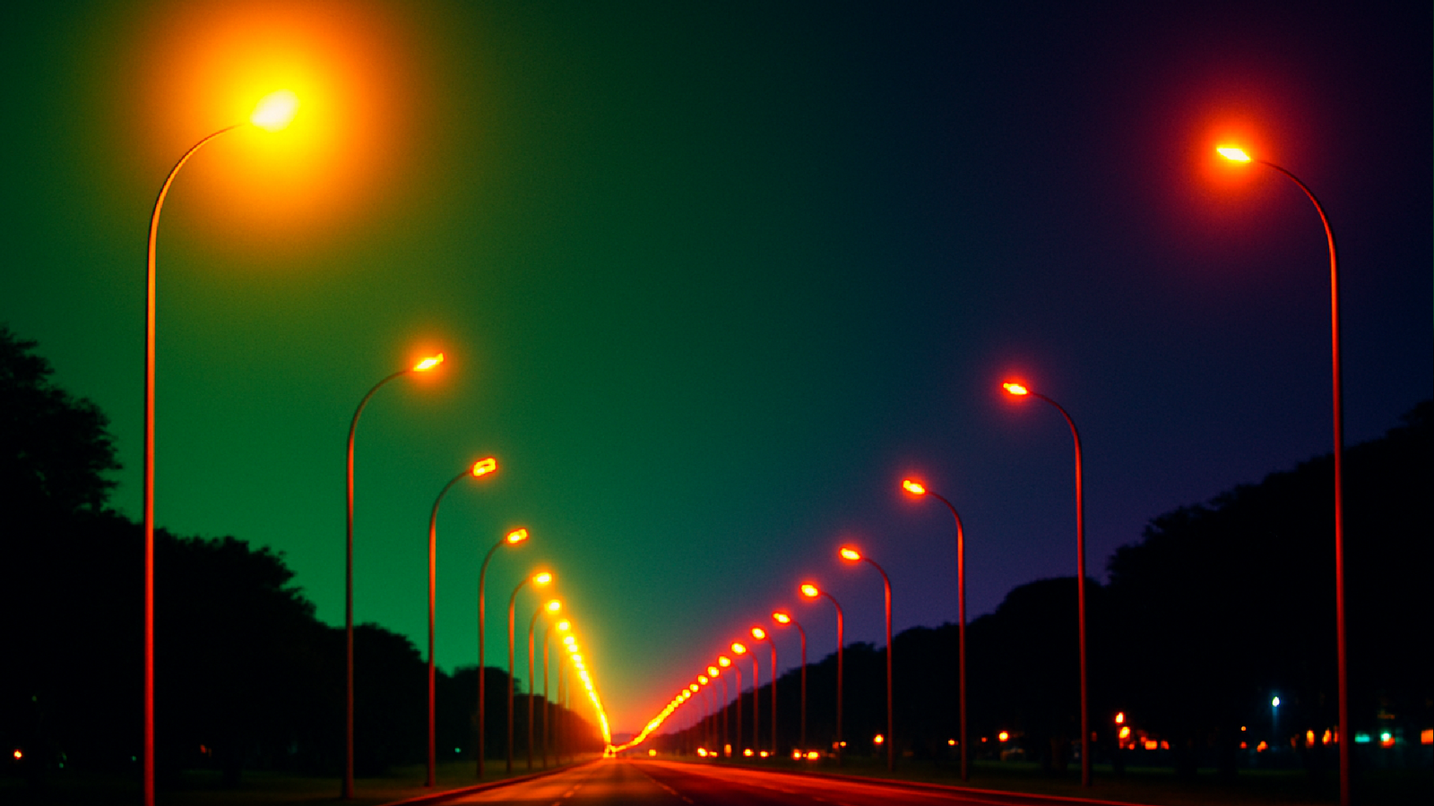 Oscilação das Luzes no Eixão Intriga Moradores